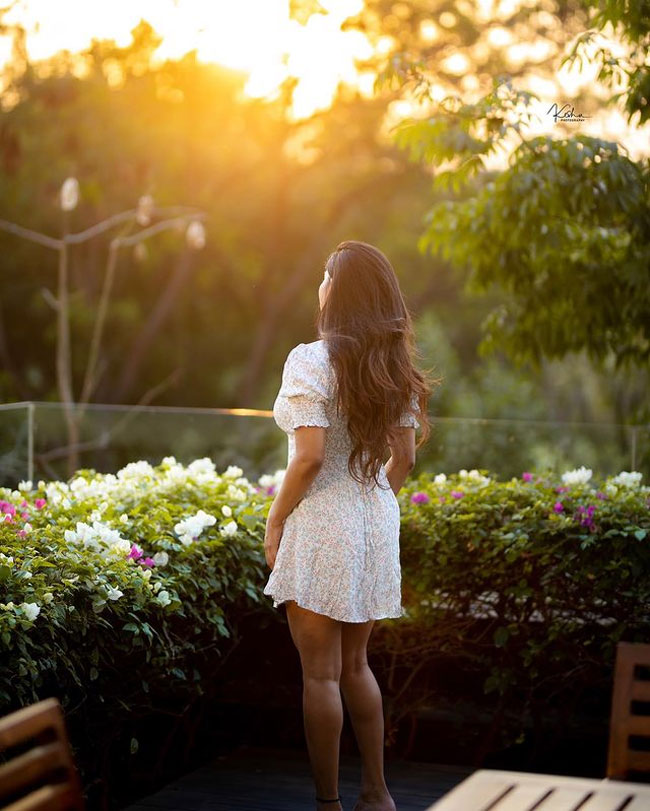 Colorful Looks Of Daksha Nagarkar